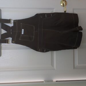 Overall shorts